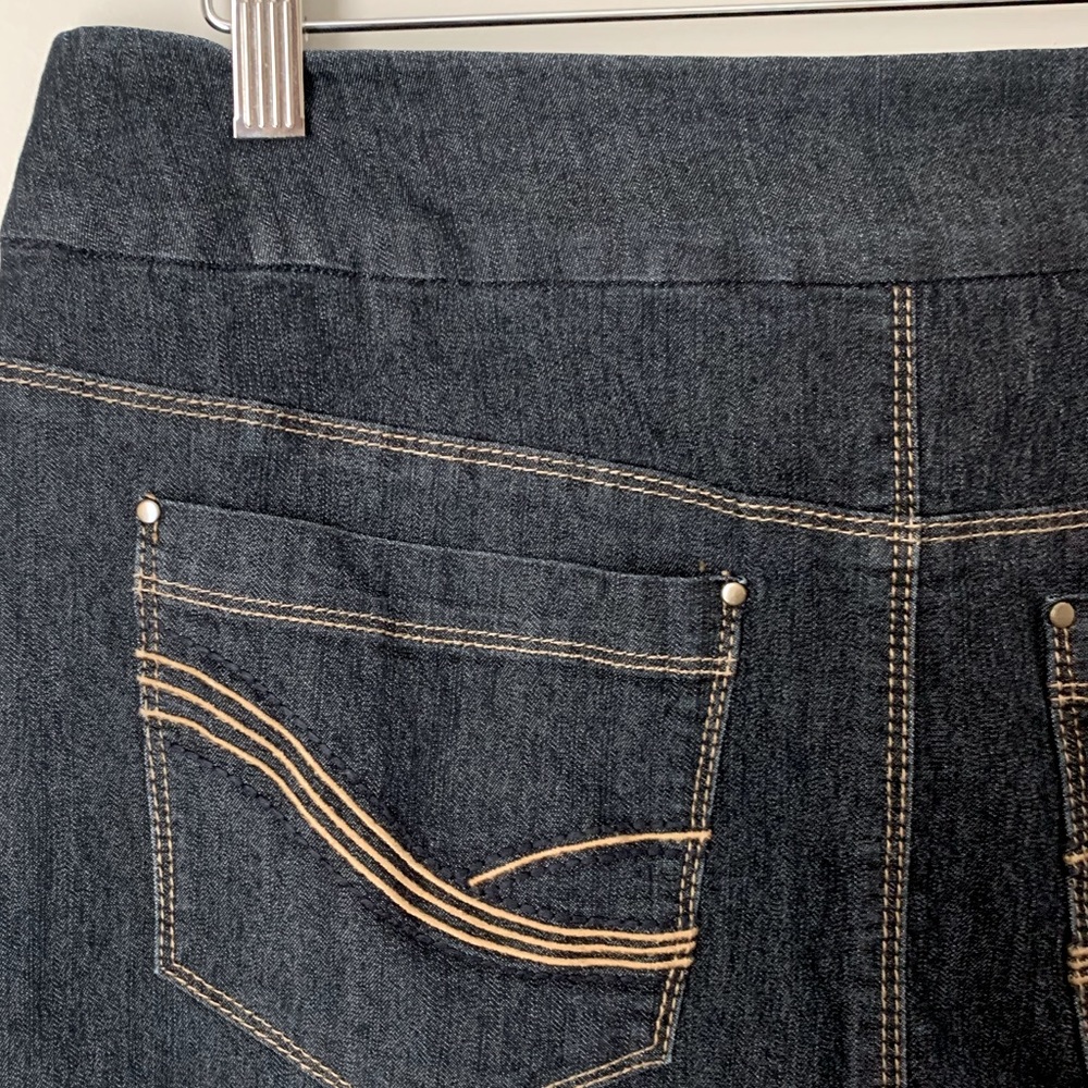 Reitmans size 9 jean skort - Picture 10 of 12